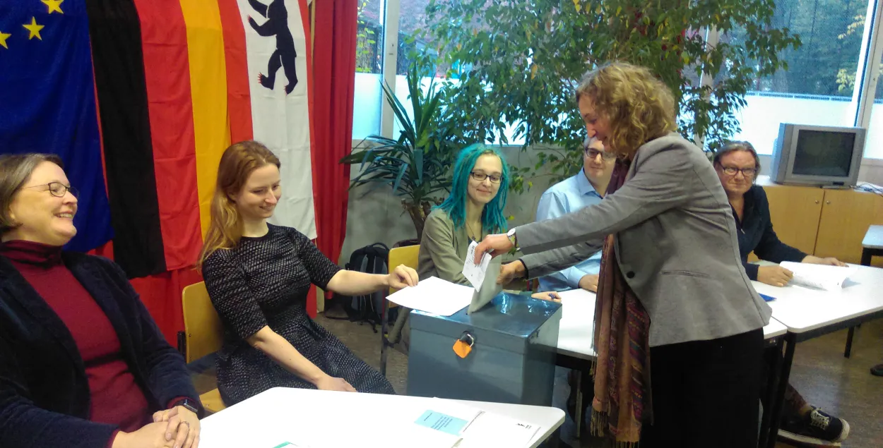 Голосование на избирательном участке в Берлине, фото Еврорадио