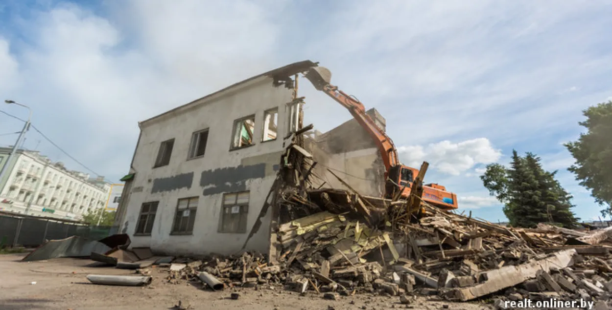 Здания фабрики "Сукно" снесли во время строительства метро&nbsp;
