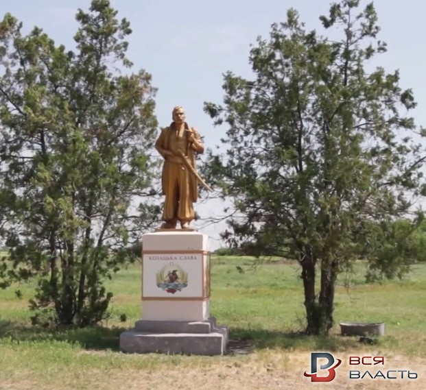 Ва Украіне помнік Леніну перарабілі ў помнік ураджэнцу Беларусі (фота)