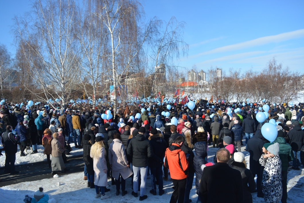 Молитва с Галустяном и Пореченковым за 300 рублей и зачёт по физкультуре