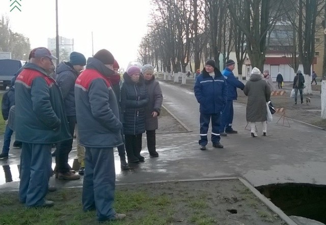 З’явілася відэа правалу тратуара ў Пінску