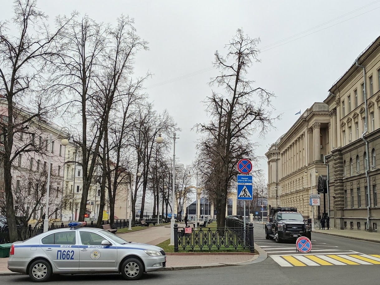 Цэнтр Мінска перакрылі аўтазакі — ніхто не ведае, чаму