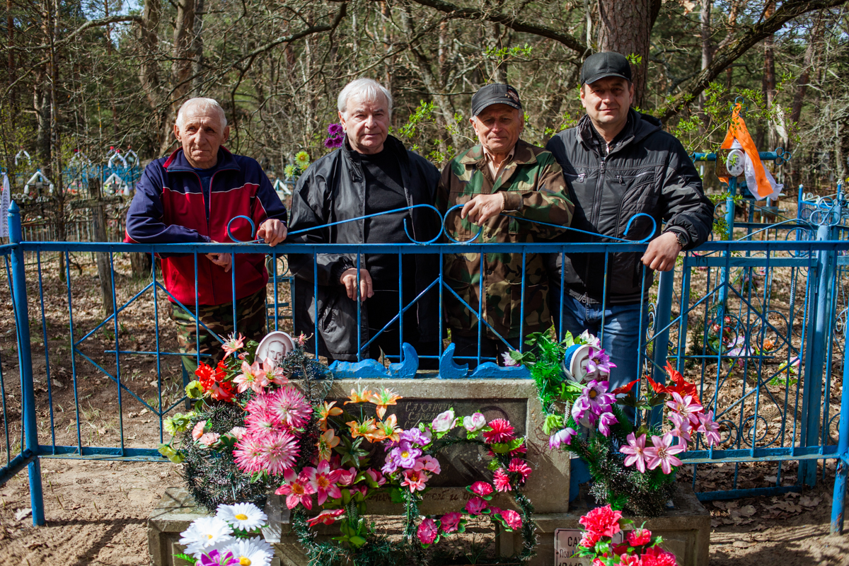 "Прыязджаю кожны год. 14 гадзін еду сюды, 14 назад"