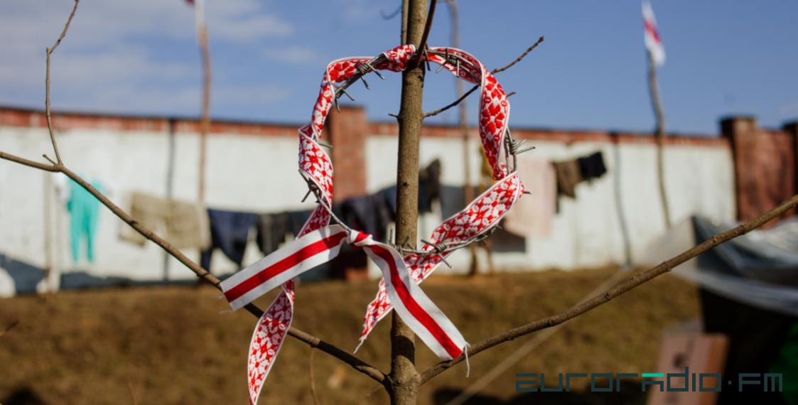 Топ за тыдзень: 270 тысяч долараў з будынка ГУБАЗіК скраў міліцыянт