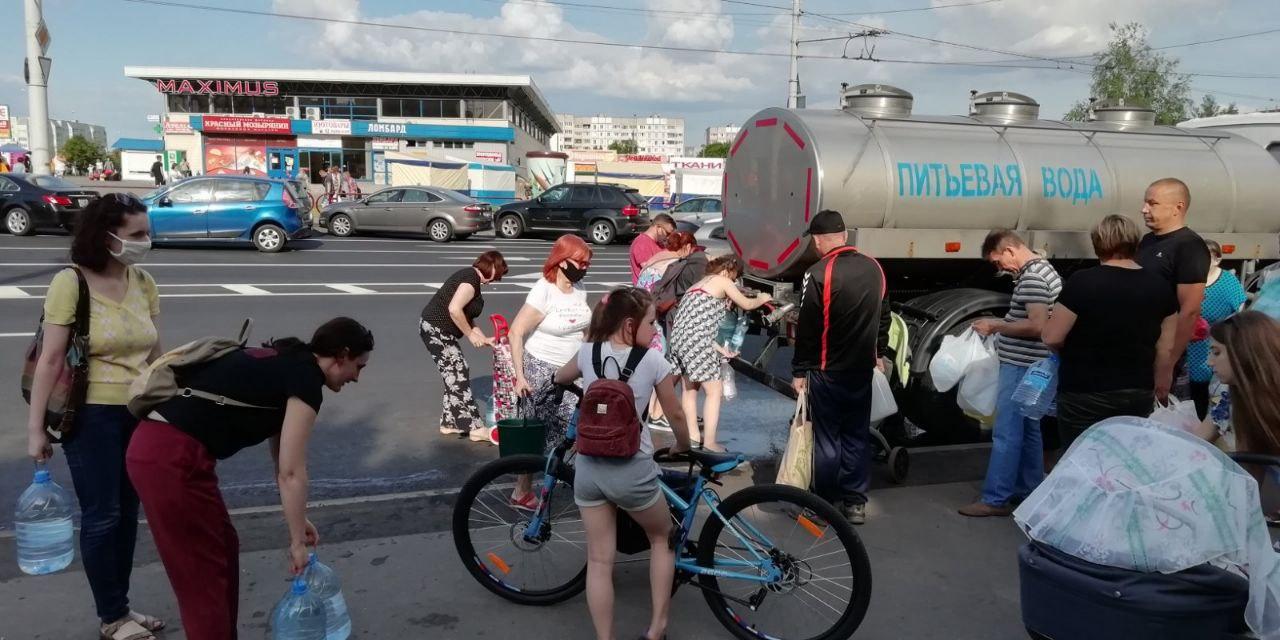 Вонючая вода и не только: чем запомнится глава Минска Анатолий Сивак