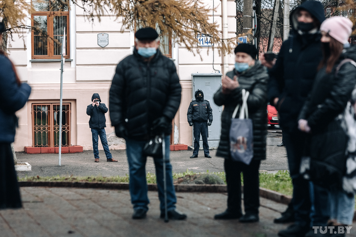 За віцяблянамі, якія ўшаноўвалі памяць Уладзіміра Караткевіча, сачыла міліцыя