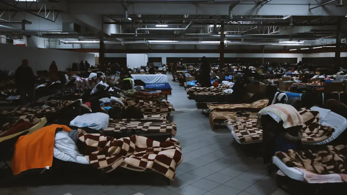 “Очень хочется домой, а дома больше нет”: репортаж из лагеря для беженцев