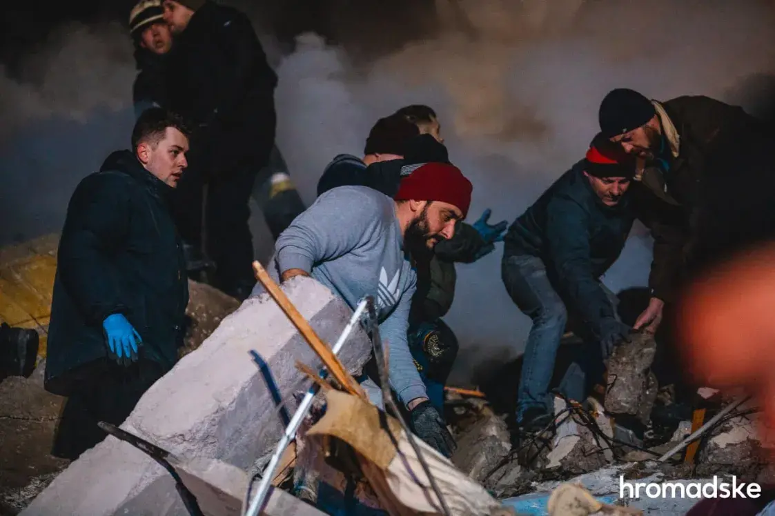 При ударе ракеты была в ванной: девушка чудом выжила в разрушенном доме в Днепре