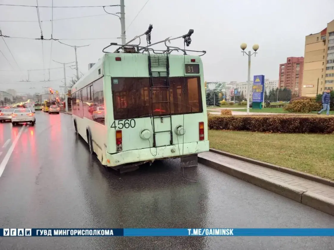 У Мінску маршрутка сутыкнулася з тралейбусам, ёсць пацярпелыя