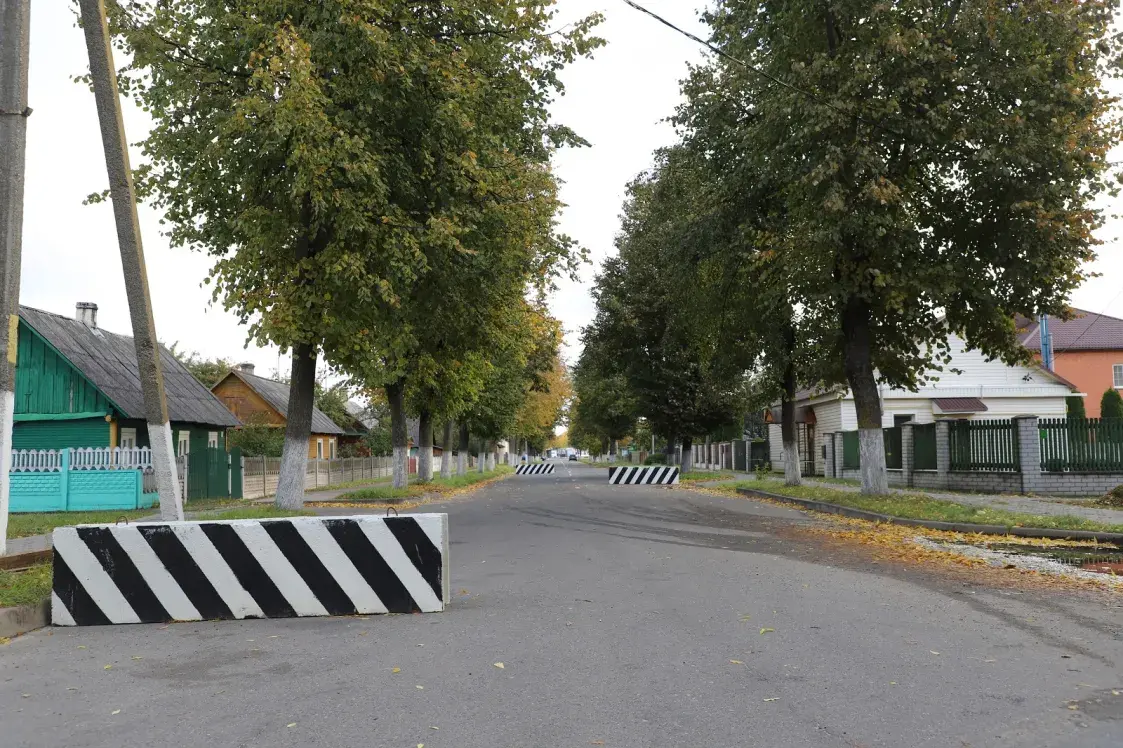 Будынак Івацэвіцкага райвыканкама падрыхтавалі да абароны