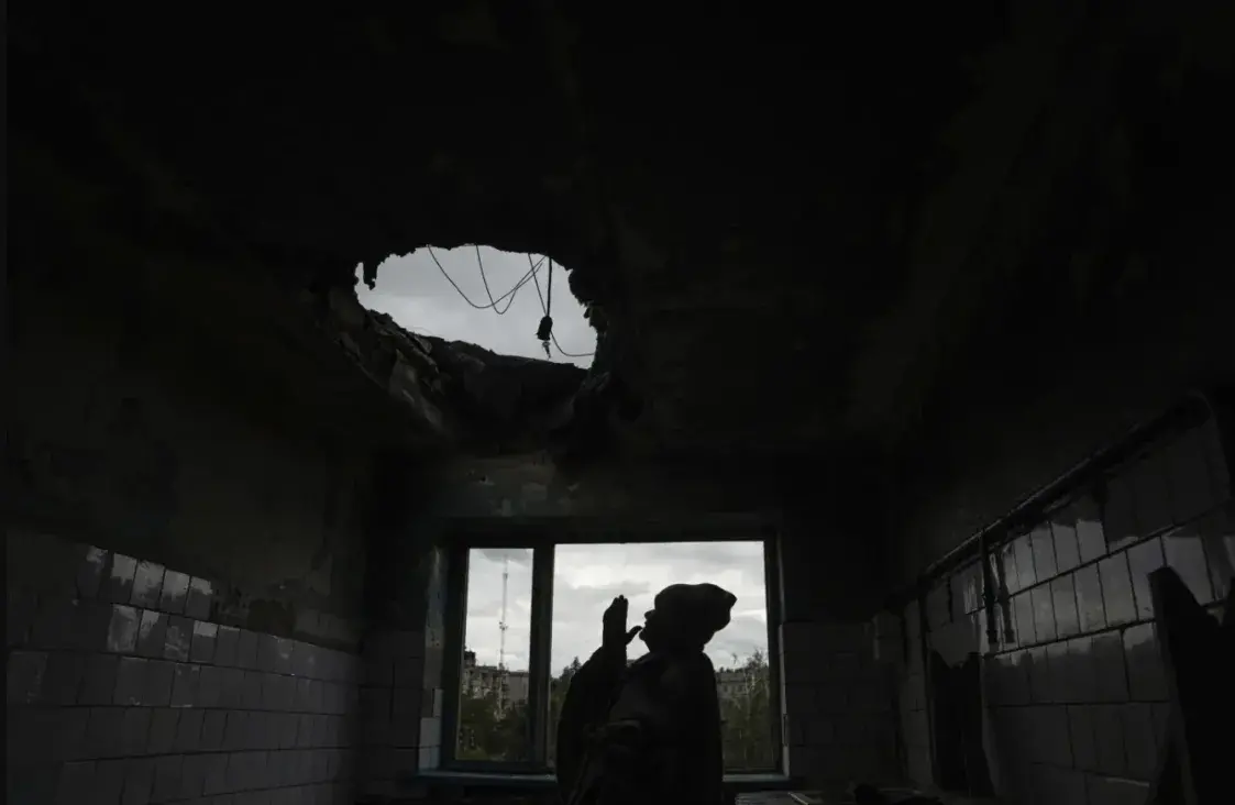 “Войну нужно документировать”. Беседа с фотографом, снимавшим Мариуполь в огне