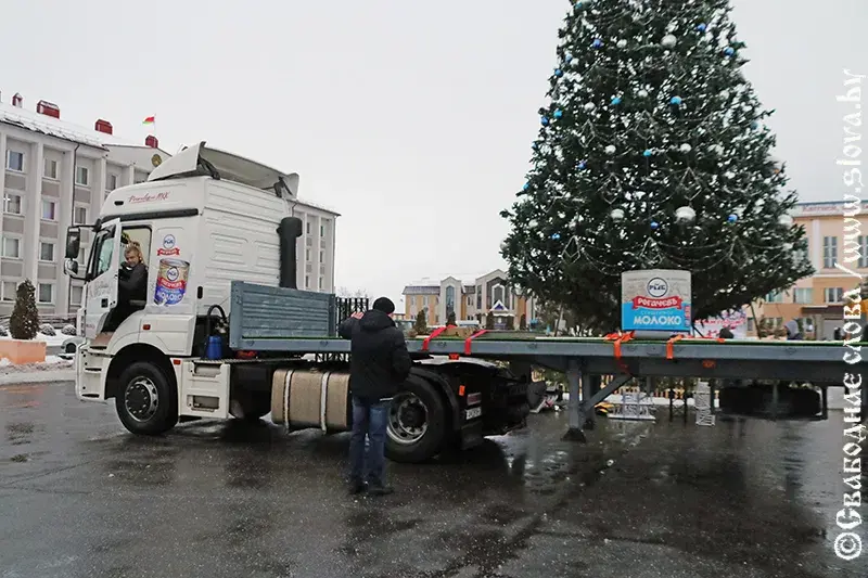 У Рагачове выпусцілі бляшанку згушчонкі масай у паўтоны