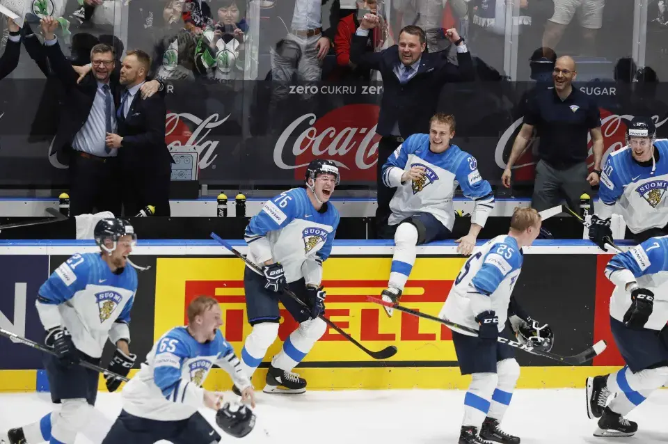Финляндия выиграла чемпионат мира по хоккею, канадцы — вторые