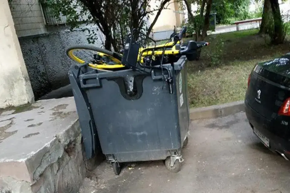 Директор “Колобайка”: велосипеды в мусорках — это не пиар-акция