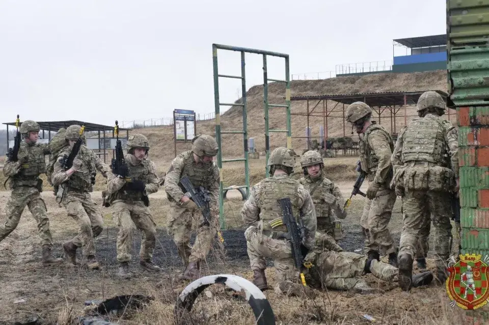 Беларускія і брытанскія вайскоўцы правялі сумесную трэніроўку