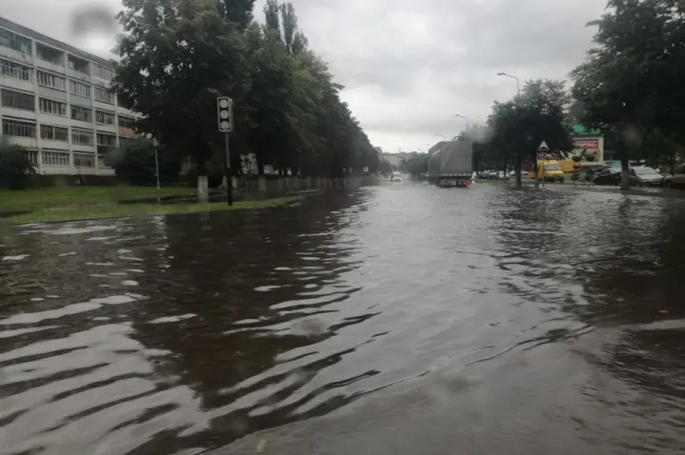 У Гомелі патоп і дождж працягваецца (фотафакт)