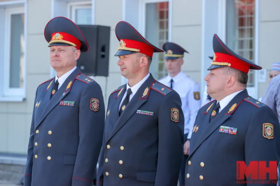 Міністр унутраных спраў Ігар Шуневіч пастраляў з пісталета (фота)