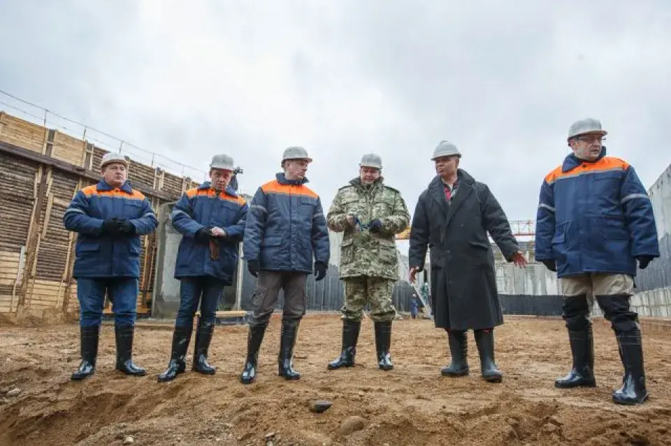 Старшыня Мінгарвыканкама працаваў на будаўніцтве метро (фота)