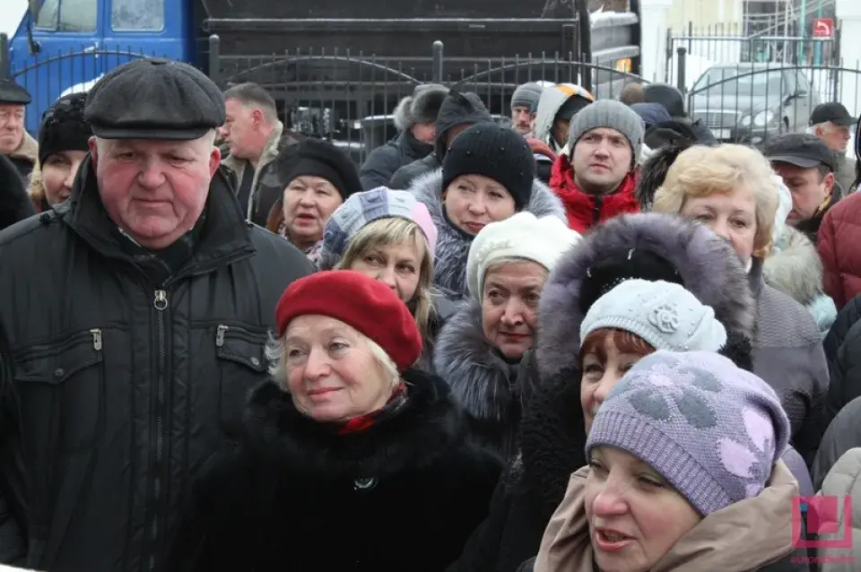 Брэсцкія ІП зладзілі мітынг і шэсце ў аблвыканкам (фота)