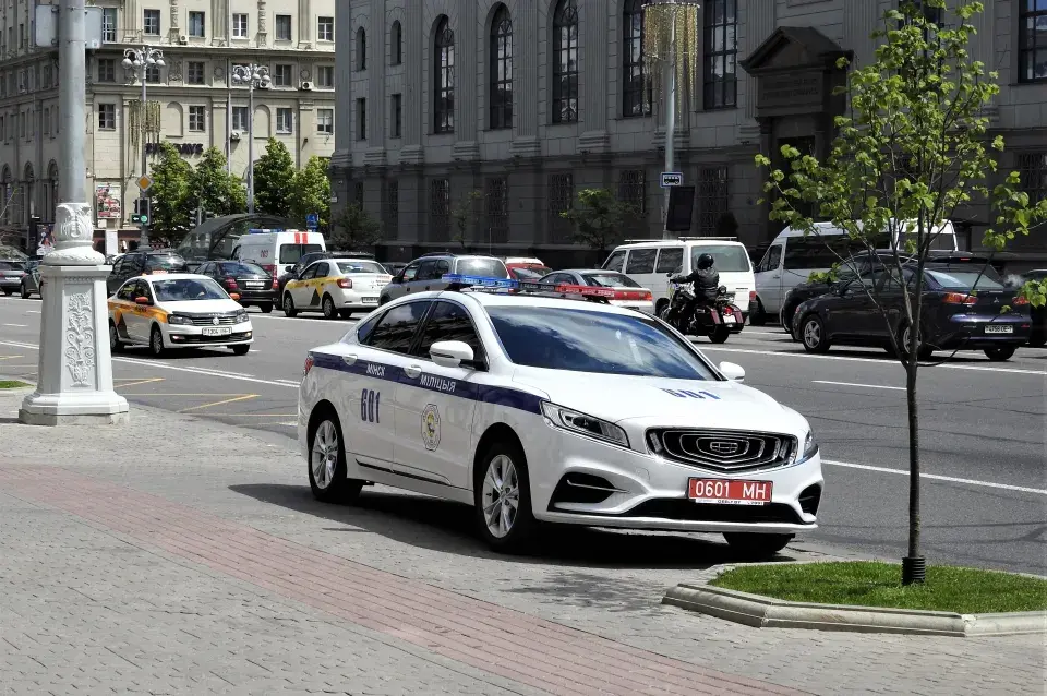 Да ГУМа, дзе на вечар запланаваны пратэстны пікет, прыехалі аўтазакі (фота)