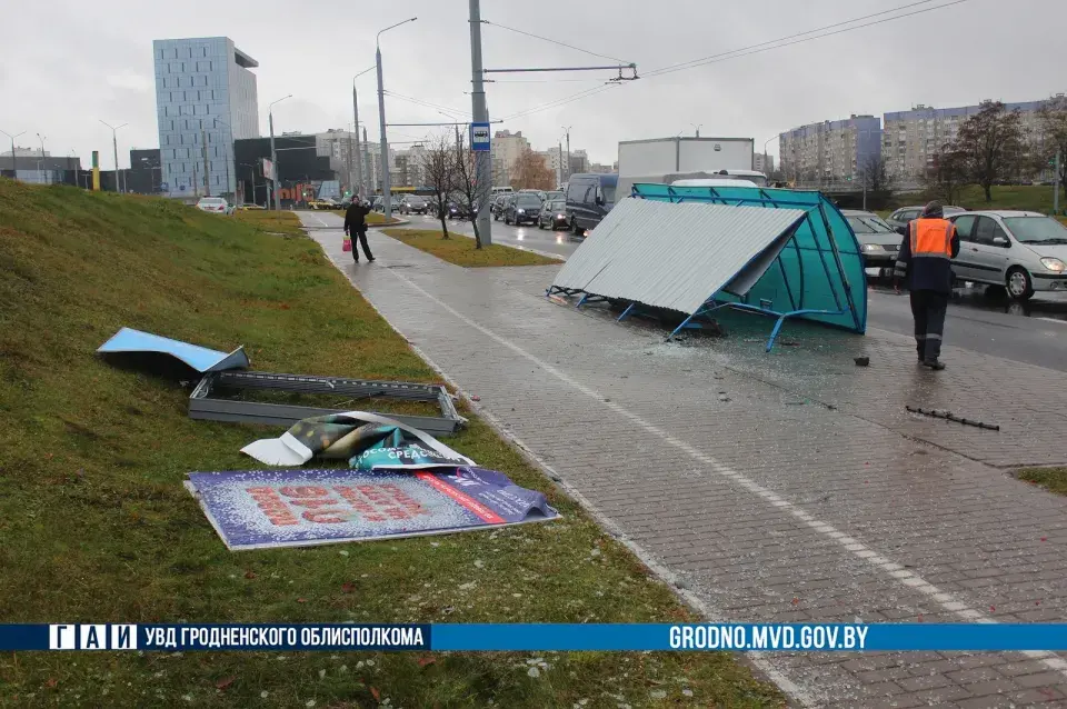 У Гродне аварыя з удзелам двух аўтамабіляў Opel, адзін з якіх збіў пешахода