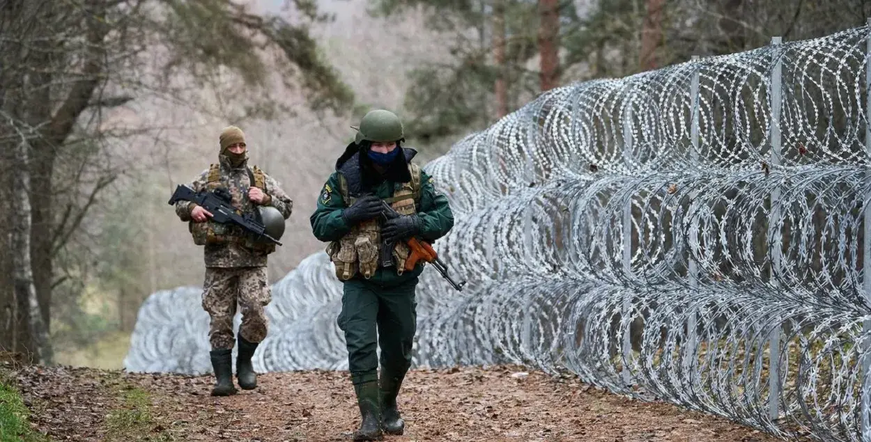 На латвійска-беларускай мяжы / EPA