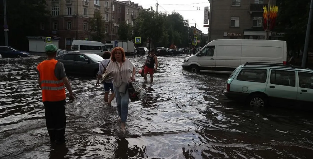 У Магілёве моцныя залевы спынялі рух грамадскага транспарту