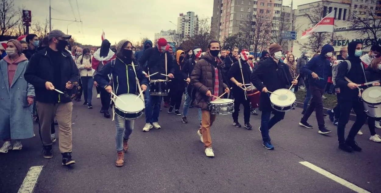 Даже админом не был: как на барабанщика из “Требуем разойтись” повесили уголовку