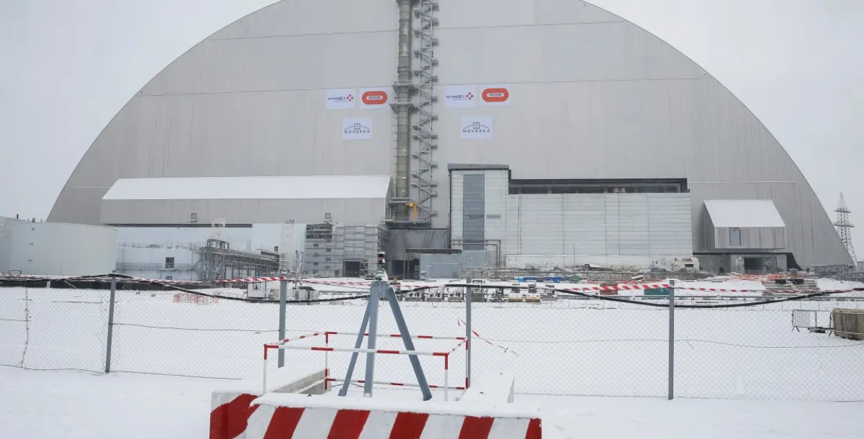 Фотафакт: На Чарнобыльскай АЭС усталявалі новы саркафаг