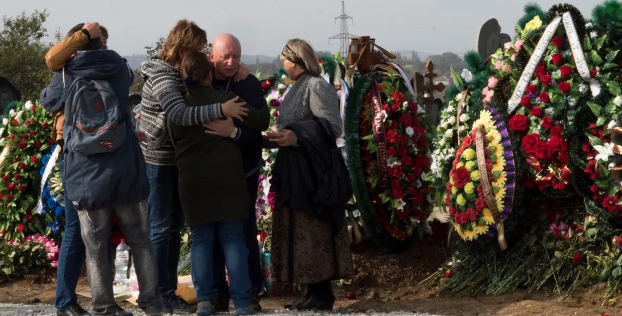 Керчь после теракта и похорон: город гробовой тишины
