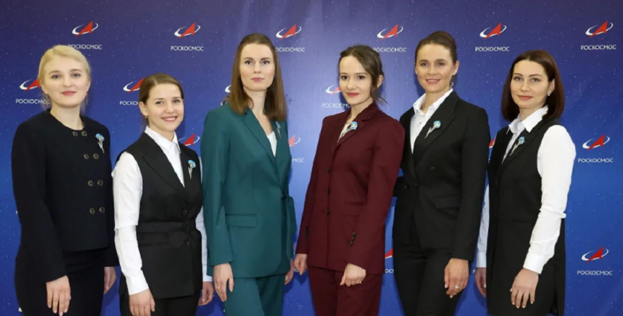 Belarusian girls ready for space flight / BELTA
