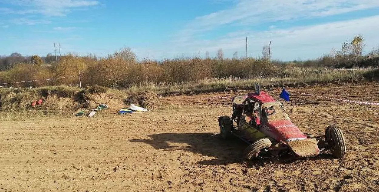 Пад Віцебскам на аўтаспаборніцтвах гоншчык збіў суддзяў