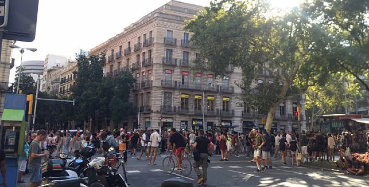 Паліцыя выявіла асобу меркаванага вінаваўцы ў тэракце ў Барселоне