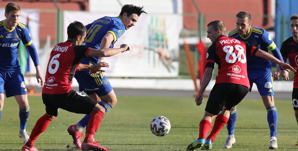 Мазырская "Славія" ў паўфінале Кубка Беларусі выйграла ў БАТЭ — 1:0