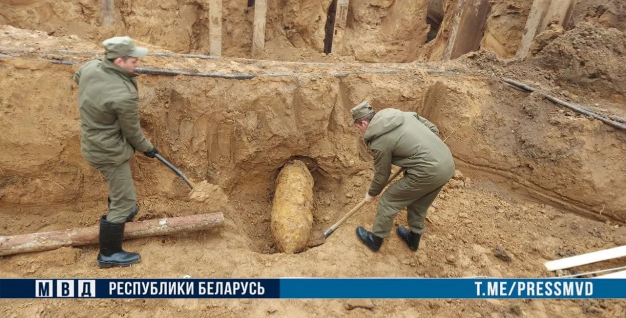 У Мінску на дзіцячай пляцоўцы знайшлі авіябомбу