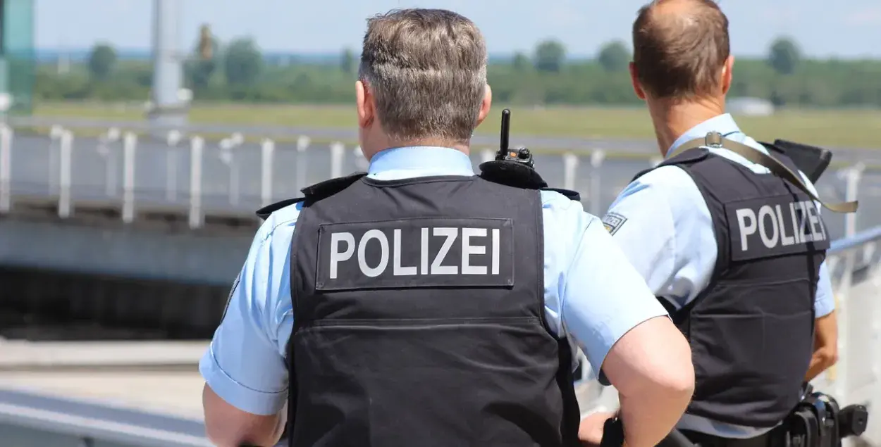 Немецкие полицейские / pixabay.com, иллюстративное фото
