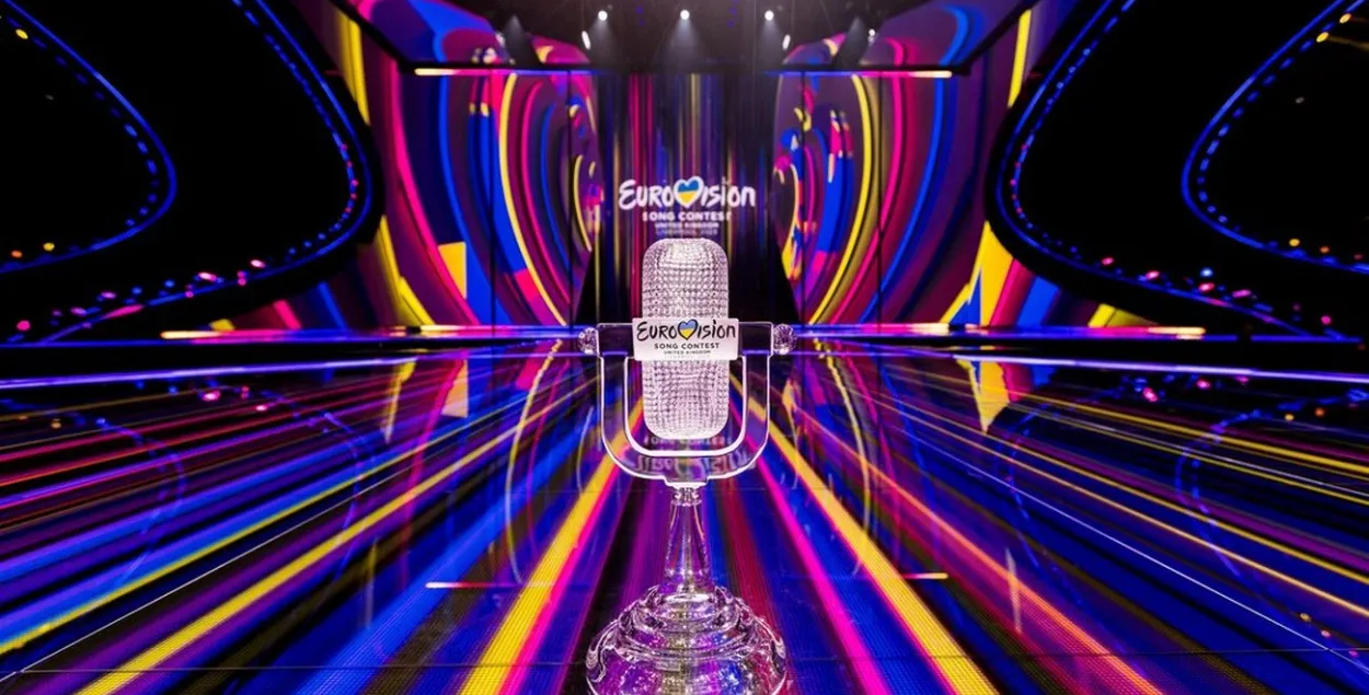 Главный приз "Евровидения" хрустальный микрофон /&nbsp;Corinne Cumming / EBU
