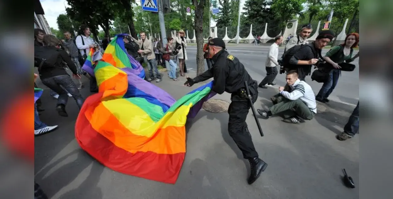 52600 подписей за запрет ЛГБТ-пропаганды: защита или разжигание? 