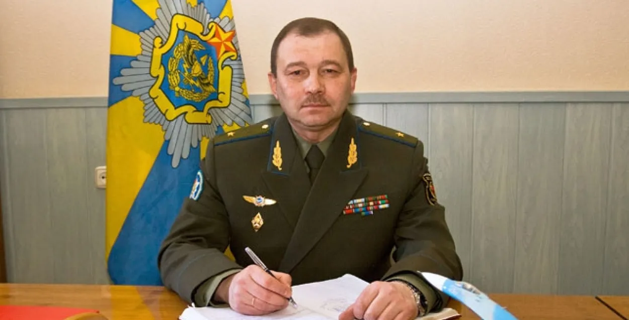 Лукашэнка прызначыў камандуючага Ваенна-паветранымі сіламі і войскамі СПА