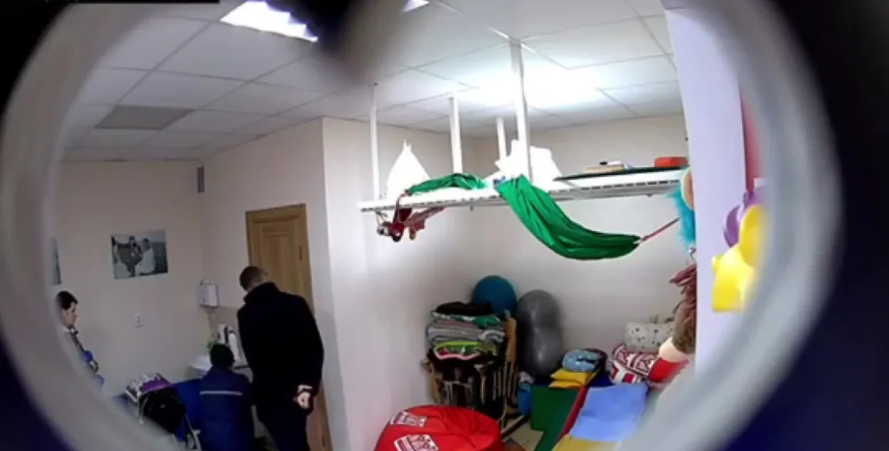 В Гродненский детский хоспис взломали дверь / кадр с видео