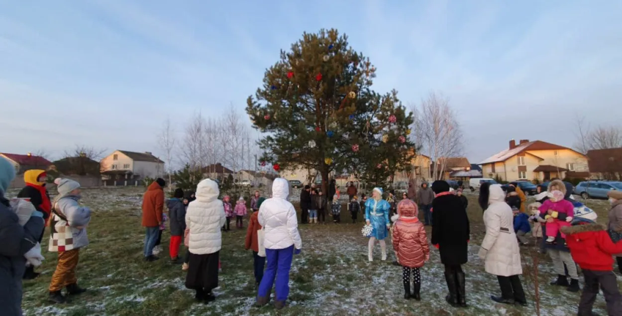 В Гродно милиция сорвала новогодний праздник возле церкви / hrodna.life​