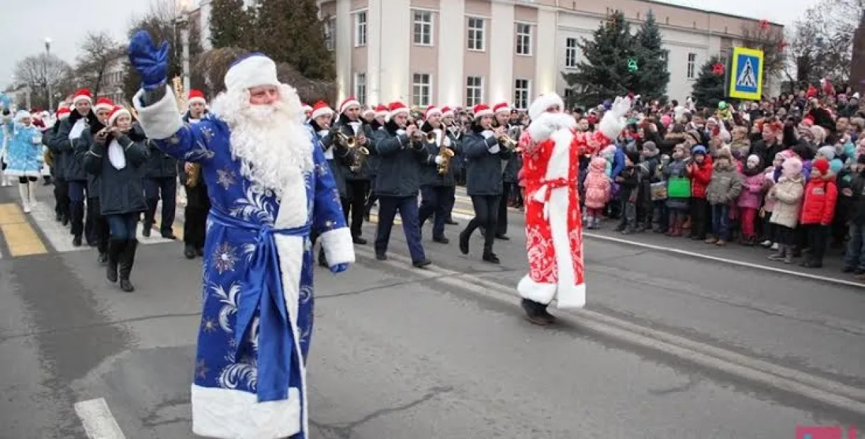 У Брэсце адбылося адкрыццё галоўнай ялінкі горада (фота)