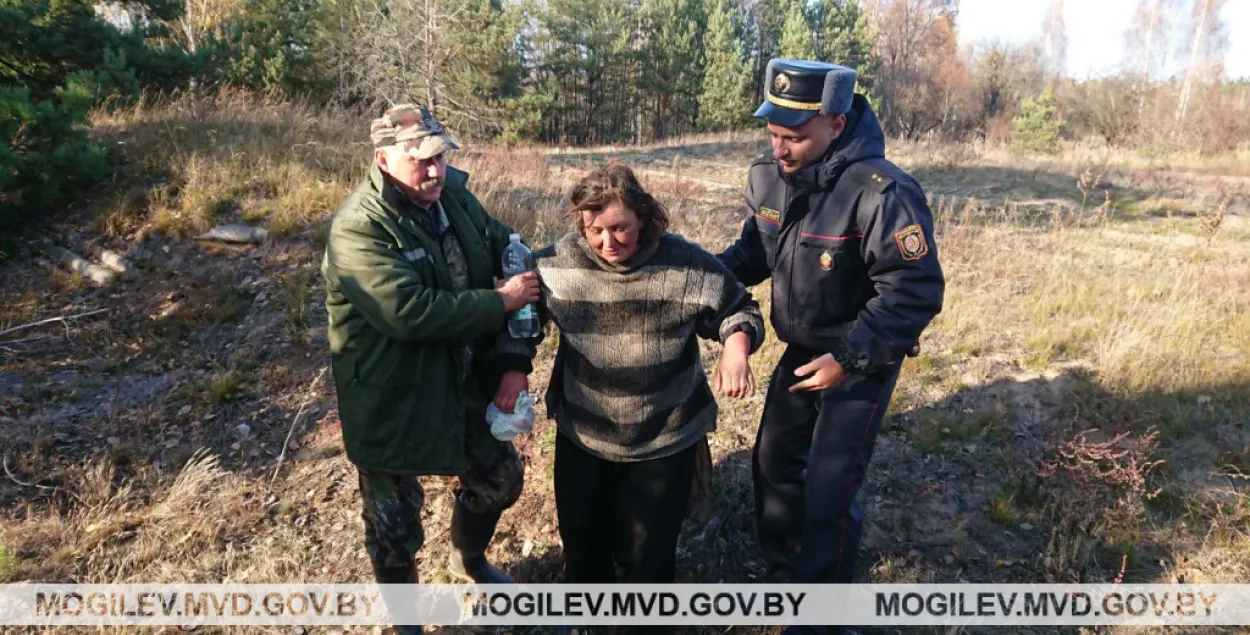 У Касцюковіцкім раёне жанчына пяць дзён блукала па лесе