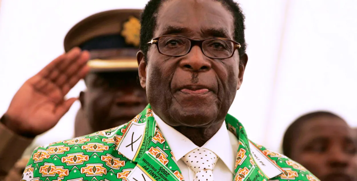 СМІ: Мугабэ атрымае за сваю адстаўку 10 мільёнаў долараў