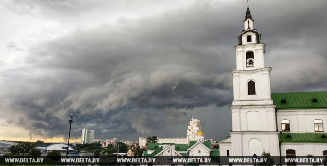 Дажджы і парывісты вецер прагназуюць у Беларусі 24 ліпеня