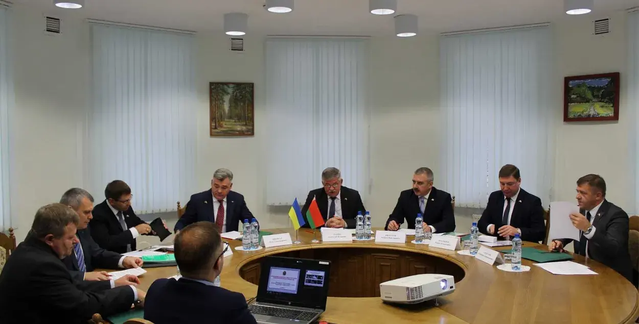 Belarusian and Ukrainian border control officials meeting in Brest region on 23 October 2018. Photo: gpk.gov.by