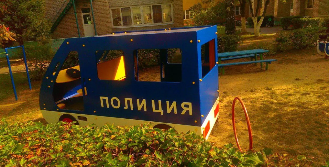 Игрушечный автозак в одном из детских садов города Солигорска​