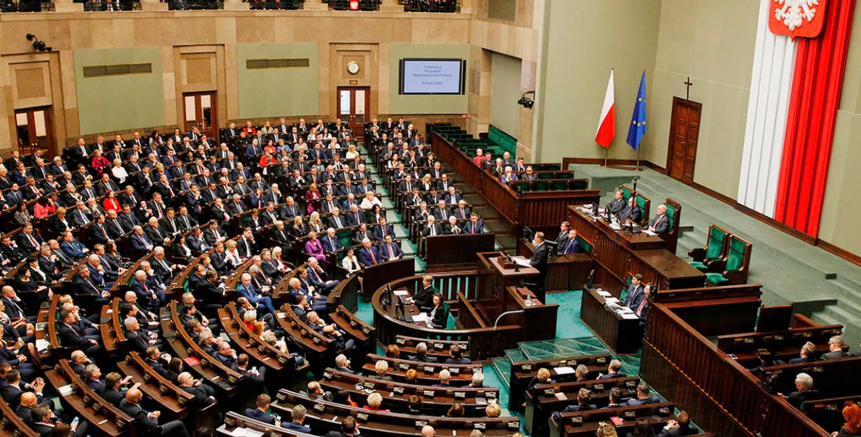 Сейм Польшчы прыняў папраўкі ў законы пра дапамогу беларусам