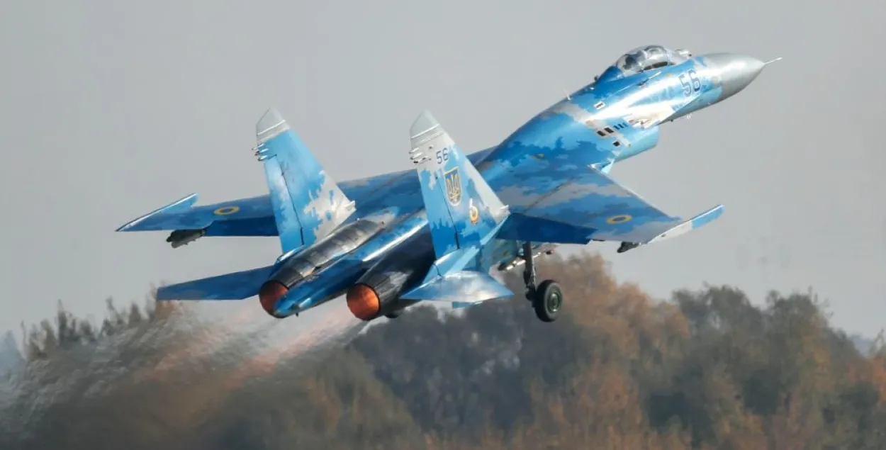 Ва Украіне разбіўся знішчальнік Су-27, абодва пілоты загінулі