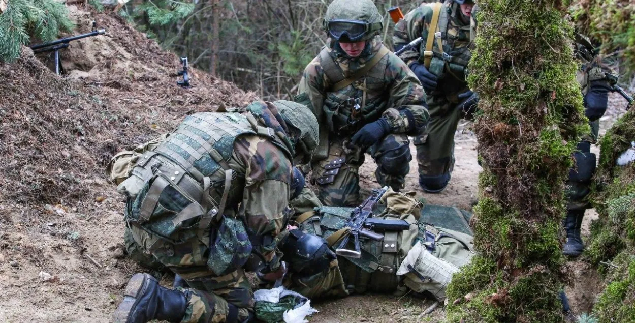 На брэсцкім палігоне салдату траўмавала кісць рукі